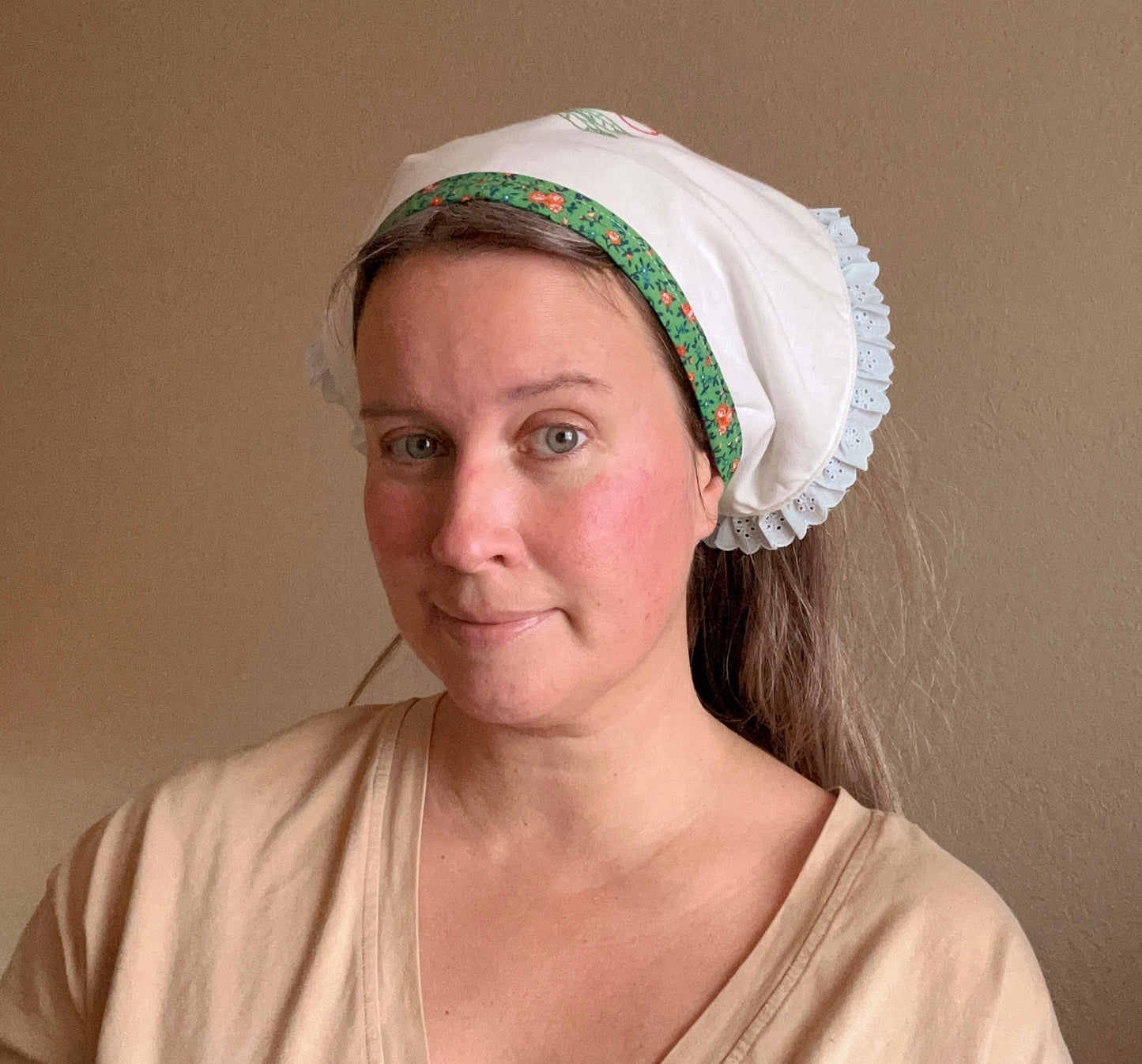 Vintage Kerchief in Cherry Embroidery