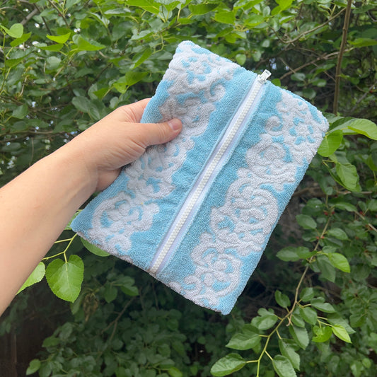 Vintage Blue and White Terrycloth Flat Zip Bags