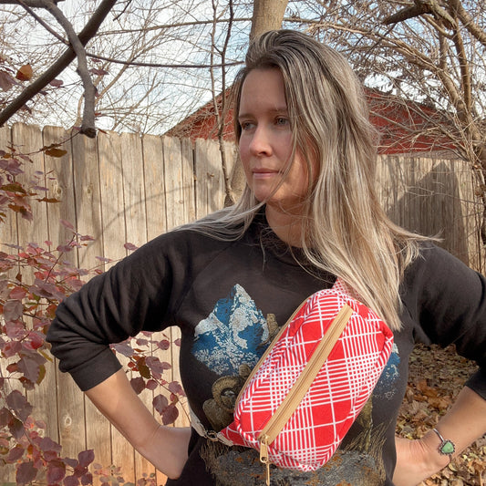 Vintage Red and White Geometric Plaid Crossbody Bag