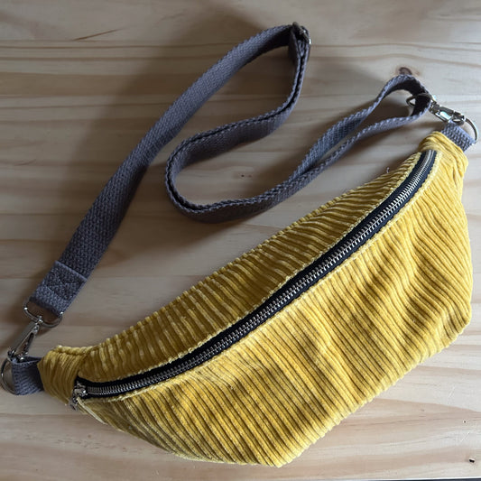 Vintage Mustard Yellow Classic Crossbody Bag